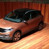 VOLKS WAGEN T CROSS